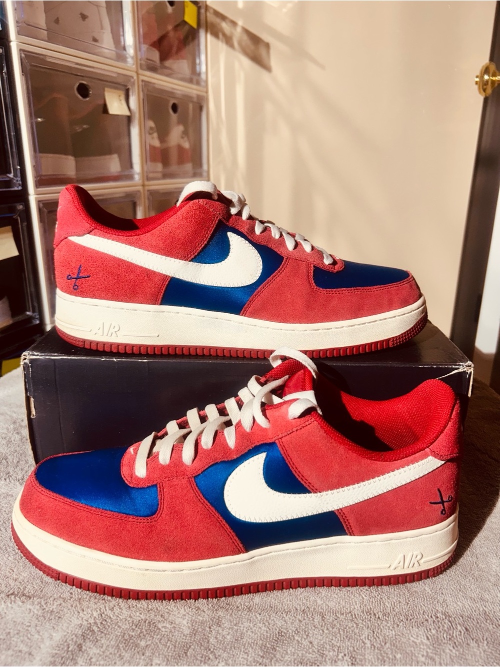 Nike Air Force 1 low scissors 
# 488298-626  no box